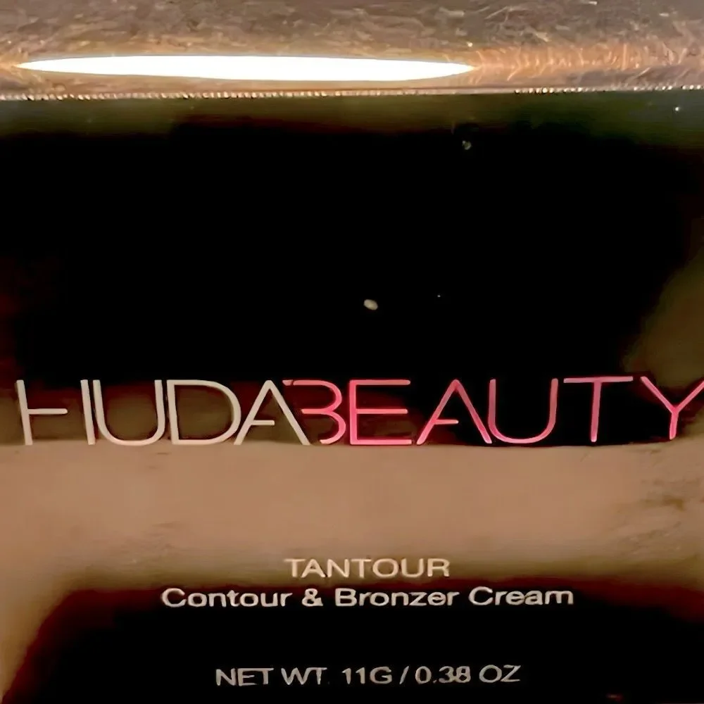 NWT NIB HUDA BEAUTY TANTOUR CONTOUR & BRONZER CREAM RICH WATER & SWEAT RESISTANT